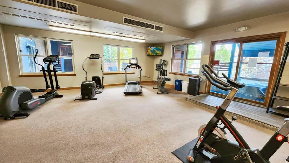 Cozy Studio With Shared Pool -3 Min To Ski Lift Breckenridge Kültér fotó